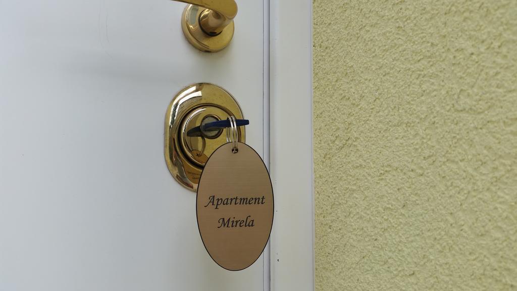 Apartment Mirela Сараєво Номер фото